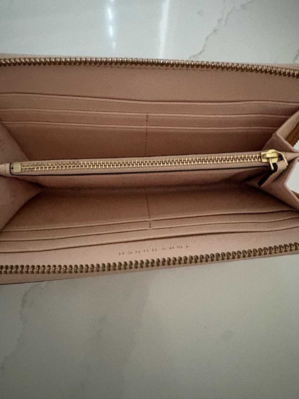 TORY BURCH Saffiano Leather Continental Wallet - Picture 10 of 12